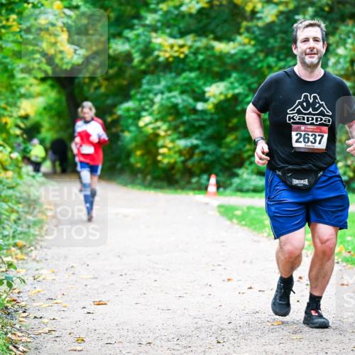 12.10.2025 - Bramfelder Halbmarathon 2025 Dr. Thomas Lammeyer http://msf.ph/oto/9359722 12.10.2025 11:09:16 Laufen 2637 meine-sportfotos.de