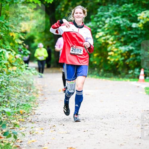 12.10.2025 - Bramfelder Halbmarathon 2025 Dr. Thomas Lammeyer http://msf.ph/oto/9359731 12.10.2025 11:09:19 Laufen 2682 meine-sportfotos.de