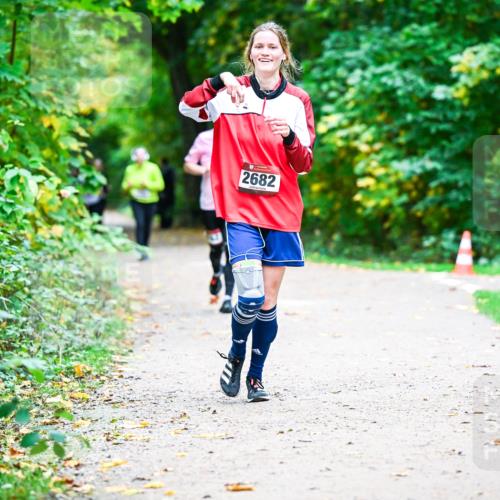 12.10.2025 - Bramfelder Halbmarathon 2025 Dr. Thomas Lammeyer http://msf.ph/oto/9359732 12.10.2025 11:09:19 Laufen 2682 meine-sportfotos.de