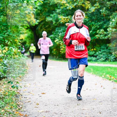 12.10.2025 - Bramfelder Halbmarathon 2025 Dr. Thomas Lammeyer http://msf.ph/oto/9359748 12.10.2025 11:09:21 Laufen 2682 meine-sportfotos.de