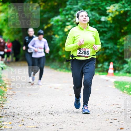 12.10.2025 - Bramfelder Halbmarathon 2025 Dr. Thomas Lammeyer http://msf.ph/oto/9359785 12.10.2025 11:09:31 Laufen 88, 2386 meine-sportfotos.de