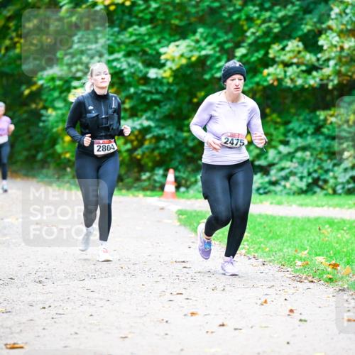 12.10.2025 - Bramfelder Halbmarathon 2025 Dr. Thomas Lammeyer http://msf.ph/oto/9359810 12.10.2025 11:09:36 Laufen 2475, 2804 meine-sportfotos.de