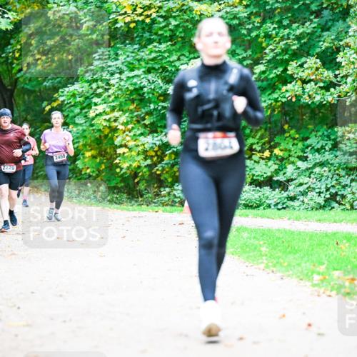 12.10.2025 - Bramfelder Halbmarathon 2025 Dr. Thomas Lammeyer http://msf.ph/oto/9359819 12.10.2025 11:09:38 Laufen 259, 2229, 2459, 2861 meine-sportfotos.de