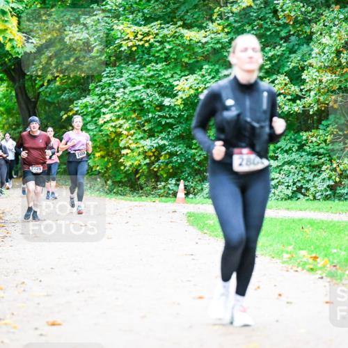 12.10.2025 - Bramfelder Halbmarathon 2025 Dr. Thomas Lammeyer http://msf.ph/oto/9359823 12.10.2025 11:09:38 Laufen 2244, 2859, 2229, 2459, 2800 meine-sportfotos.de