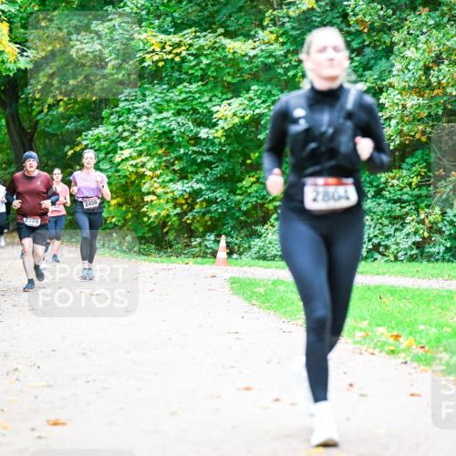 12.10.2025 - Bramfelder Halbmarathon 2025 Dr. Thomas Lammeyer http://msf.ph/oto/9359824 12.10.2025 11:09:39 Laufen 244, 2229, 2459, 2804 meine-sportfotos.de