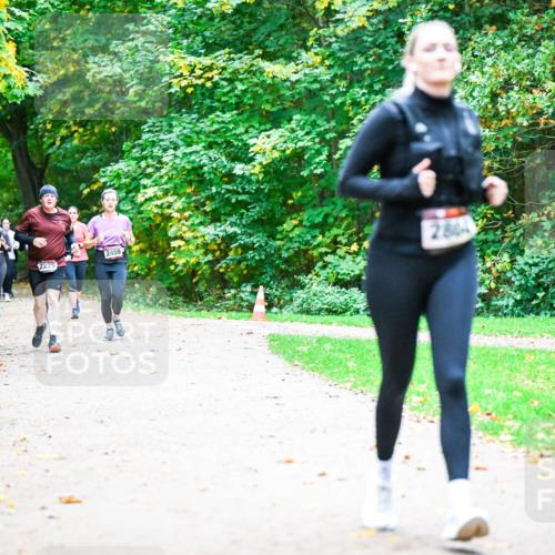 12.10.2025 - Bramfelder Halbmarathon 2025 Dr. Thomas Lammeyer http://msf.ph/oto/9359826 12.10.2025 11:09:39 Laufen 2229, 2459, 28011 meine-sportfotos.de