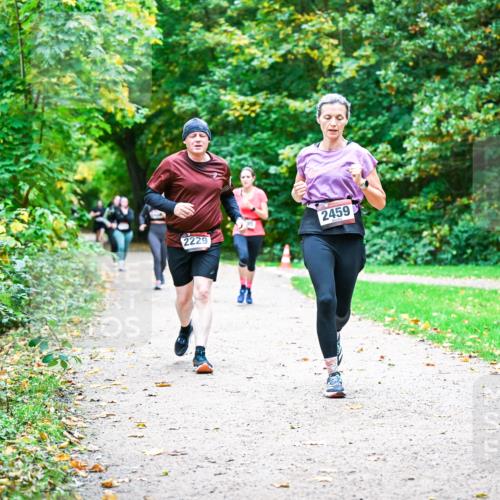 12.10.2025 - Bramfelder Halbmarathon 2025 Dr. Thomas Lammeyer http://msf.ph/oto/9359855 12.10.2025 11:09:44 Laufen 2459, 2229 meine-sportfotos.de