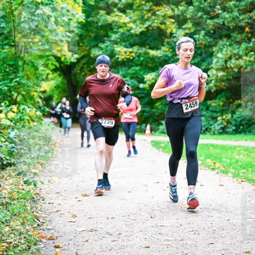 12.10.2025 - Bramfelder Halbmarathon 2025 Dr. Thomas Lammeyer http://msf.ph/oto/9359857 12.10.2025 11:09:45 Laufen 2459, 2229 meine-sportfotos.de