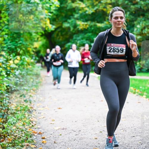 12.10.2025 - Bramfelder Halbmarathon 2025 Dr. Thomas Lammeyer http://msf.ph/oto/9359886 12.10.2025 11:09:52 Laufen 2859, 272 meine-sportfotos.de