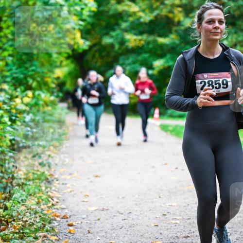 12.10.2025 - Bramfelder Halbmarathon 2025 Dr. Thomas Lammeyer http://msf.ph/oto/9359888 12.10.2025 11:09:52 Laufen 2859 meine-sportfotos.de