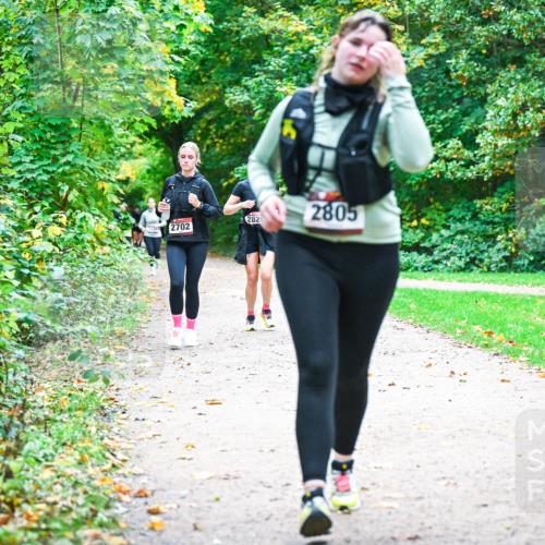 12.10.2025 - Bramfelder Halbmarathon 2025 Dr. Thomas Lammeyer http://msf.ph/oto/9359925 12.10.2025 11:09:58 Laufen 282, 2805, 2702 meine-sportfotos.de