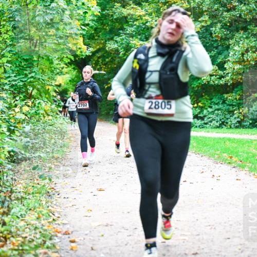12.10.2025 - Bramfelder Halbmarathon 2025 Dr. Thomas Lammeyer http://msf.ph/oto/9359926 12.10.2025 11:09:58 Laufen 2702, 2805 meine-sportfotos.de