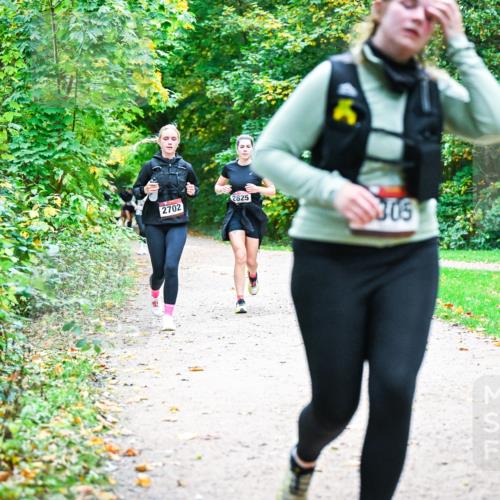 12.10.2025 - Bramfelder Halbmarathon 2025 Dr. Thomas Lammeyer http://msf.ph/oto/9359929 12.10.2025 11:09:59 Laufen 2702, 2825, 305 meine-sportfotos.de