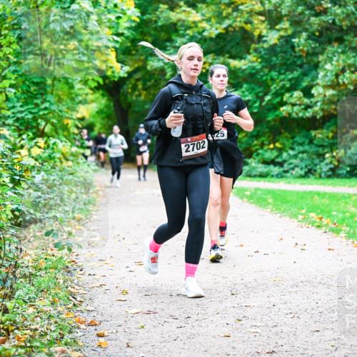 12.10.2025 - Bramfelder Halbmarathon 2025 Dr. Thomas Lammeyer http://msf.ph/oto/9359942 12.10.2025 11:10:01 Laufen 25, 2702 meine-sportfotos.de