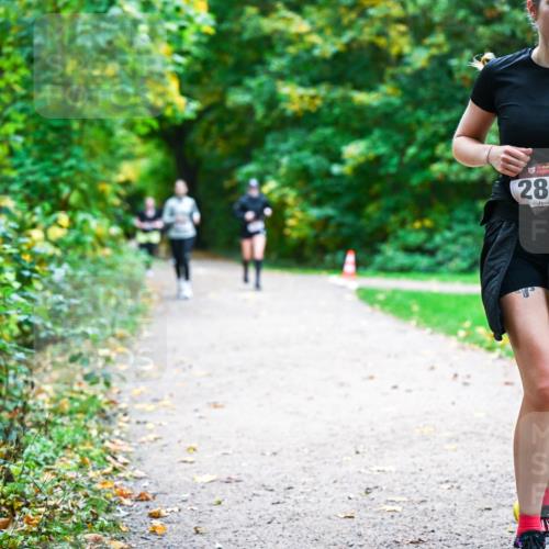 12.10.2025 - Bramfelder Halbmarathon 2025 Dr. Thomas Lammeyer http://msf.ph/oto/9359956 12.10.2025 11:10:03 Laufen 34, 2825 meine-sportfotos.de