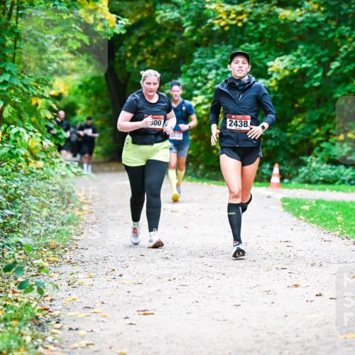 12.10.2025 - Bramfelder Halbmarathon 2025 Dr. Thomas Lammeyer http://msf.ph/oto/9359989 12.10.2025 11:10:11 Laufen 300, 2438 meine-sportfotos.de