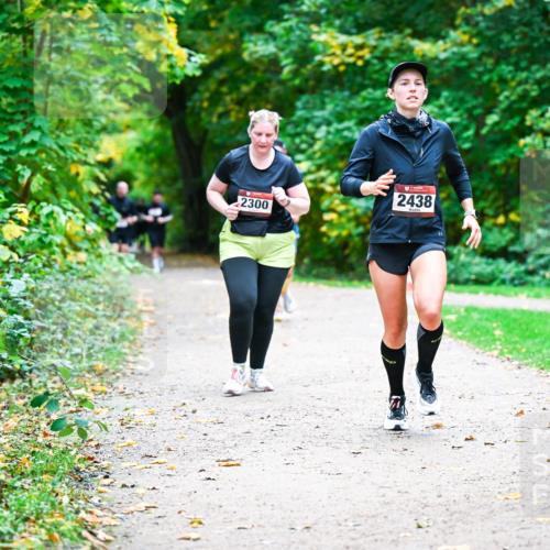 12.10.2025 - Bramfelder Halbmarathon 2025 Dr. Thomas Lammeyer http://msf.ph/oto/9359996 12.10.2025 11:10:12 Laufen 2300, 2438 meine-sportfotos.de