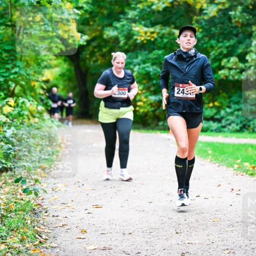 12.10.2025 - Bramfelder Halbmarathon 2025 Dr. Thomas Lammeyer http://msf.ph/oto/9359999 12.10.2025 11:10:13 Laufen 2300, 24 meine-sportfotos.de