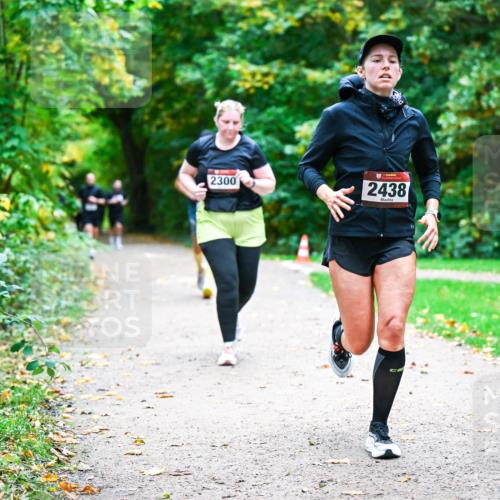 12.10.2025 - Bramfelder Halbmarathon 2025 Dr. Thomas Lammeyer http://msf.ph/oto/9360003 12.10.2025 11:10:13 Laufen 2300, 2438 meine-sportfotos.de