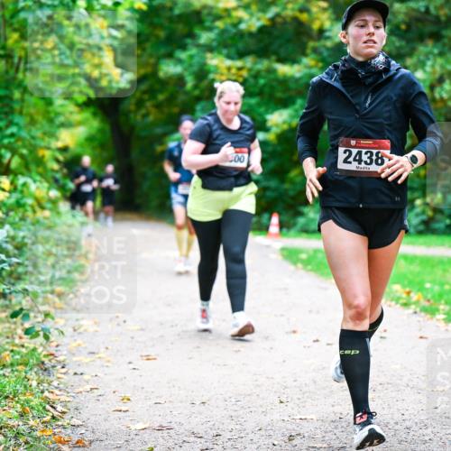 12.10.2025 - Bramfelder Halbmarathon 2025 Dr. Thomas Lammeyer http://msf.ph/oto/9360005 12.10.2025 11:10:13 Laufen 00, 2438 meine-sportfotos.de