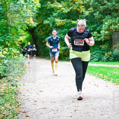 12.10.2025 - Bramfelder Halbmarathon 2025 Dr. Thomas Lammeyer http://msf.ph/oto/9360010 12.10.2025 11:10:15 Laufen 2300 meine-sportfotos.de