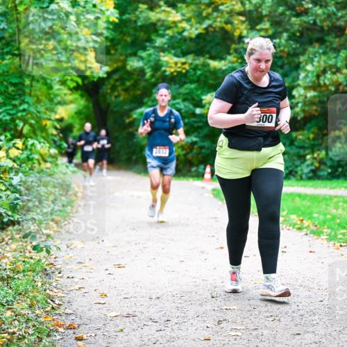 12.10.2025 - Bramfelder Halbmarathon 2025 Dr. Thomas Lammeyer http://msf.ph/oto/9360012 12.10.2025 11:10:15 Laufen 2832, 300 meine-sportfotos.de