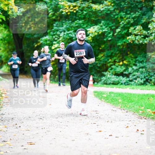 12.10.2025 - Bramfelder Halbmarathon 2025 Dr. Thomas Lammeyer http://msf.ph/oto/9360049 12.10.2025 11:10:25 Laufen 69, 2367 meine-sportfotos.de