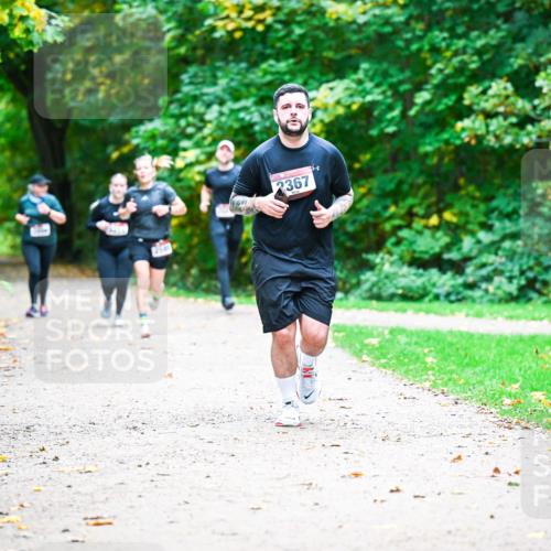 12.10.2025 - Bramfelder Halbmarathon 2025 Dr. Thomas Lammeyer http://msf.ph/oto/9360052 12.10.2025 11:10:26 Laufen 2367 meine-sportfotos.de