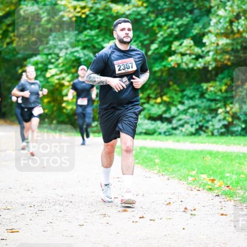 12.10.2025 - Bramfelder Halbmarathon 2025 Dr. Thomas Lammeyer http://msf.ph/oto/9360059 12.10.2025 11:10:27 Laufen 2367 meine-sportfotos.de