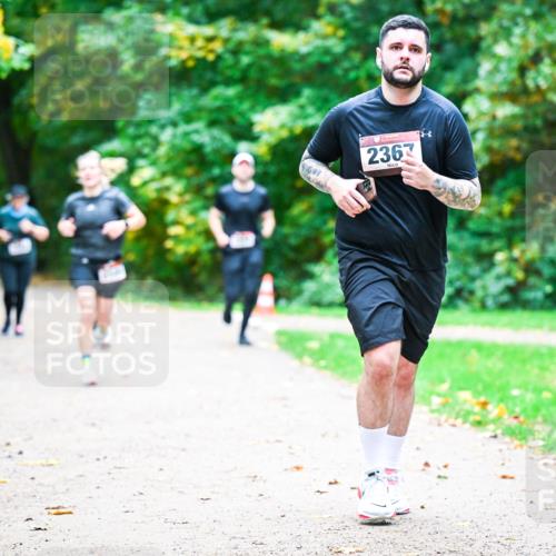 12.10.2025 - Bramfelder Halbmarathon 2025 Dr. Thomas Lammeyer http://msf.ph/oto/9360067 12.10.2025 11:10:28 Laufen 2367 meine-sportfotos.de