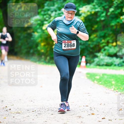 12.10.2025 - Bramfelder Halbmarathon 2025 Dr. Thomas Lammeyer http://msf.ph/oto/9360095 12.10.2025 11:10:35 Laufen 32, 2868 meine-sportfotos.de