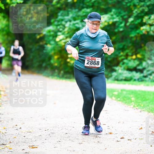 12.10.2025 - Bramfelder Halbmarathon 2025 Dr. Thomas Lammeyer http://msf.ph/oto/9360097 12.10.2025 11:10:35 Laufen 32, 2868 meine-sportfotos.de