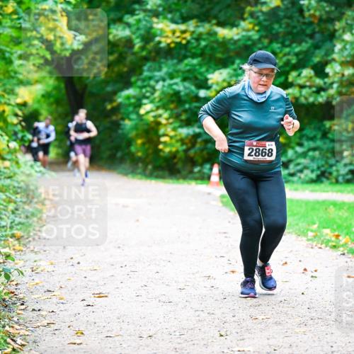 12.10.2025 - Bramfelder Halbmarathon 2025 Dr. Thomas Lammeyer http://msf.ph/oto/9360102 12.10.2025 11:10:36 Laufen 32, 2868 meine-sportfotos.de