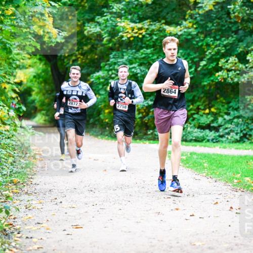 12.10.2025 - Bramfelder Halbmarathon 2025 Dr. Thomas Lammeyer http://msf.ph/oto/9360121 12.10.2025 11:10:43 Laufen 2864 meine-sportfotos.de