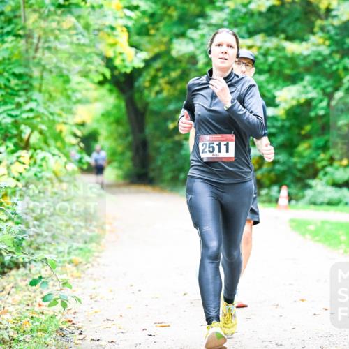 12.10.2025 - Bramfelder Halbmarathon 2025 Dr. Thomas Lammeyer http://msf.ph/oto/9360137 12.10.2025 11:10:48 Laufen 2511 meine-sportfotos.de