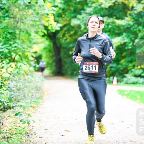 12.10.2025 - Bramfelder Halbmarathon 2025 Dr. Thomas Lammeyer http://msf.ph/oto/9360138 12.10.2025 11:10:48 Laufen 2511 meine-sportfotos.de