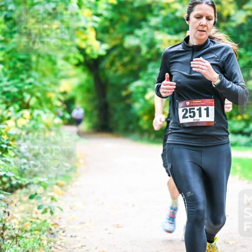 12.10.2025 - Bramfelder Halbmarathon 2025 Dr. Thomas Lammeyer http://msf.ph/oto/9360143 12.10.2025 11:10:48 Laufen 34, 2511 meine-sportfotos.de