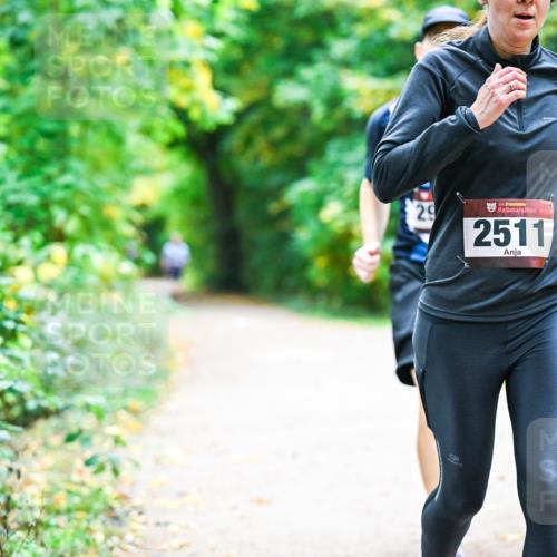 12.10.2025 - Bramfelder Halbmarathon 2025 Dr. Thomas Lammeyer http://msf.ph/oto/9360145 12.10.2025 11:10:49 Laufen 29, 34, 2511 meine-sportfotos.de