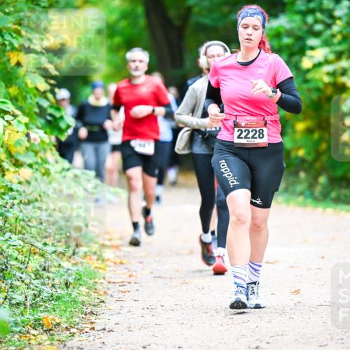 12.10.2025 - Bramfelder Halbmarathon 2025 Dr. Thomas Lammeyer http://msf.ph/oto/9360190 12.10.2025 11:11:09 Laufen 2228 meine-sportfotos.de