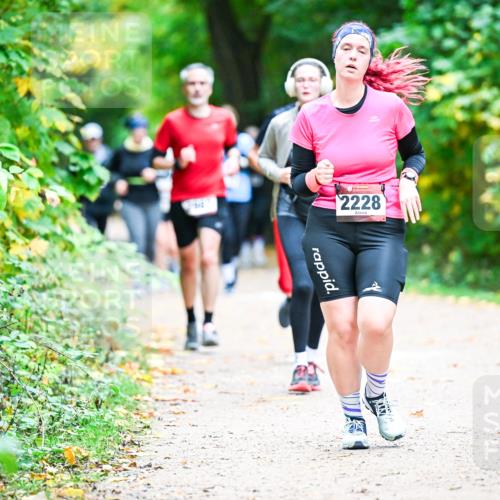 12.10.2025 - Bramfelder Halbmarathon 2025 Dr. Thomas Lammeyer http://msf.ph/oto/9360192 12.10.2025 11:11:10 Laufen 2228 meine-sportfotos.de