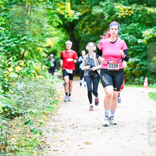 12.10.2025 - Bramfelder Halbmarathon 2025 Dr. Thomas Lammeyer http://msf.ph/oto/9360204 12.10.2025 11:11:11 Laufen 2228 meine-sportfotos.de