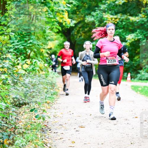 12.10.2025 - Bramfelder Halbmarathon 2025 Dr. Thomas Lammeyer http://msf.ph/oto/9360208 12.10.2025 11:11:12 Laufen 2228 meine-sportfotos.de