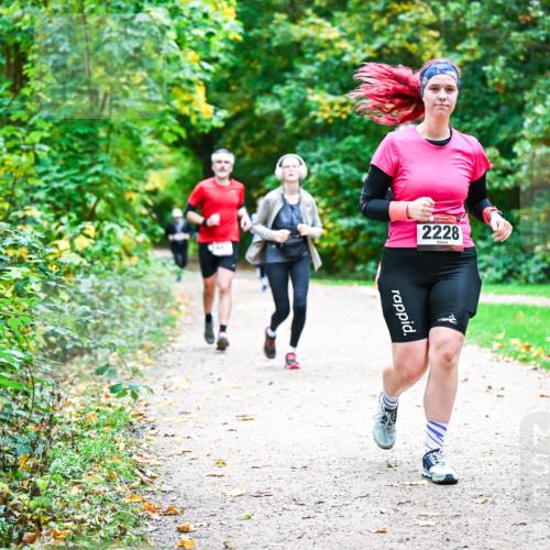 12.10.2025 - Bramfelder Halbmarathon 2025 Dr. Thomas Lammeyer http://msf.ph/oto/9360219 12.10.2025 11:11:13 Laufen 2228 meine-sportfotos.de