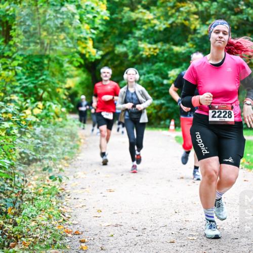 12.10.2025 - Bramfelder Halbmarathon 2025 Dr. Thomas Lammeyer http://msf.ph/oto/9360222 12.10.2025 11:11:14 Laufen 2228 meine-sportfotos.de