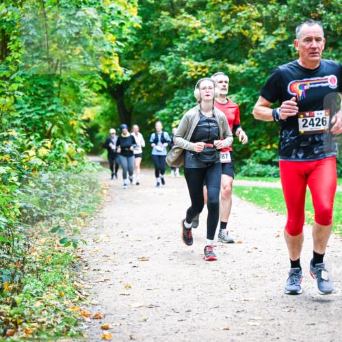 12.10.2025 - Bramfelder Halbmarathon 2025 Dr. Thomas Lammeyer http://msf.ph/oto/9360227 12.10.2025 11:11:15 Laufen 87, 2426 meine-sportfotos.de
