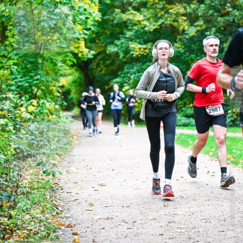 12.10.2025 - Bramfelder Halbmarathon 2025 Dr. Thomas Lammeyer http://msf.ph/oto/9360232 12.10.2025 11:11:16 Laufen 2987, 2426 meine-sportfotos.de