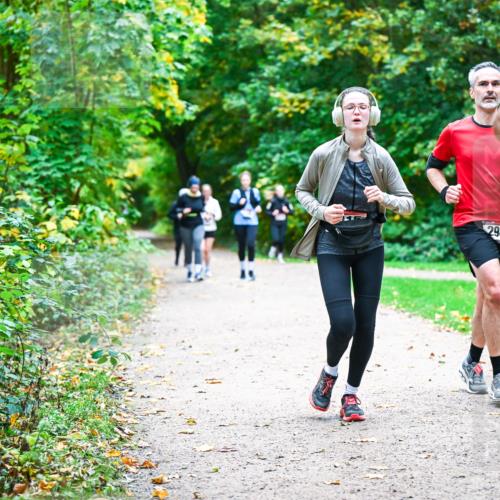 12.10.2025 - Bramfelder Halbmarathon 2025 Dr. Thomas Lammeyer http://msf.ph/oto/9360234 12.10.2025 11:11:16 Laufen 2987 meine-sportfotos.de