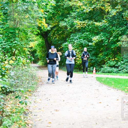 12.10.2025 - Bramfelder Halbmarathon 2025 Dr. Thomas Lammeyer http://msf.ph/oto/9360241 12.10.2025 11:11:18 Laufen 226, 2736 meine-sportfotos.de