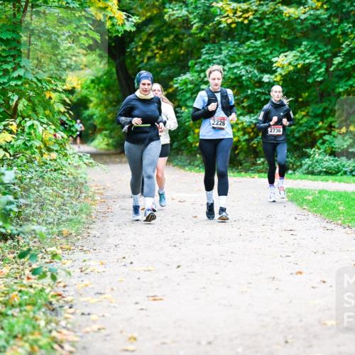 12.10.2025 - Bramfelder Halbmarathon 2025 Dr. Thomas Lammeyer http://msf.ph/oto/9360251 12.10.2025 11:11:19 Laufen 2226, 2736 meine-sportfotos.de