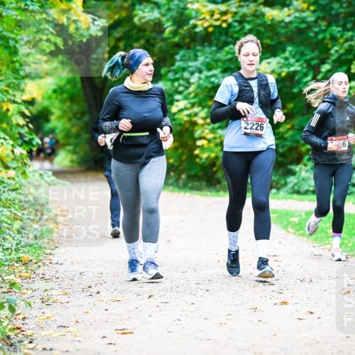 12.10.2025 - Bramfelder Halbmarathon 2025 Dr. Thomas Lammeyer http://msf.ph/oto/9360268 12.10.2025 11:11:21 Laufen 2226, 6 meine-sportfotos.de